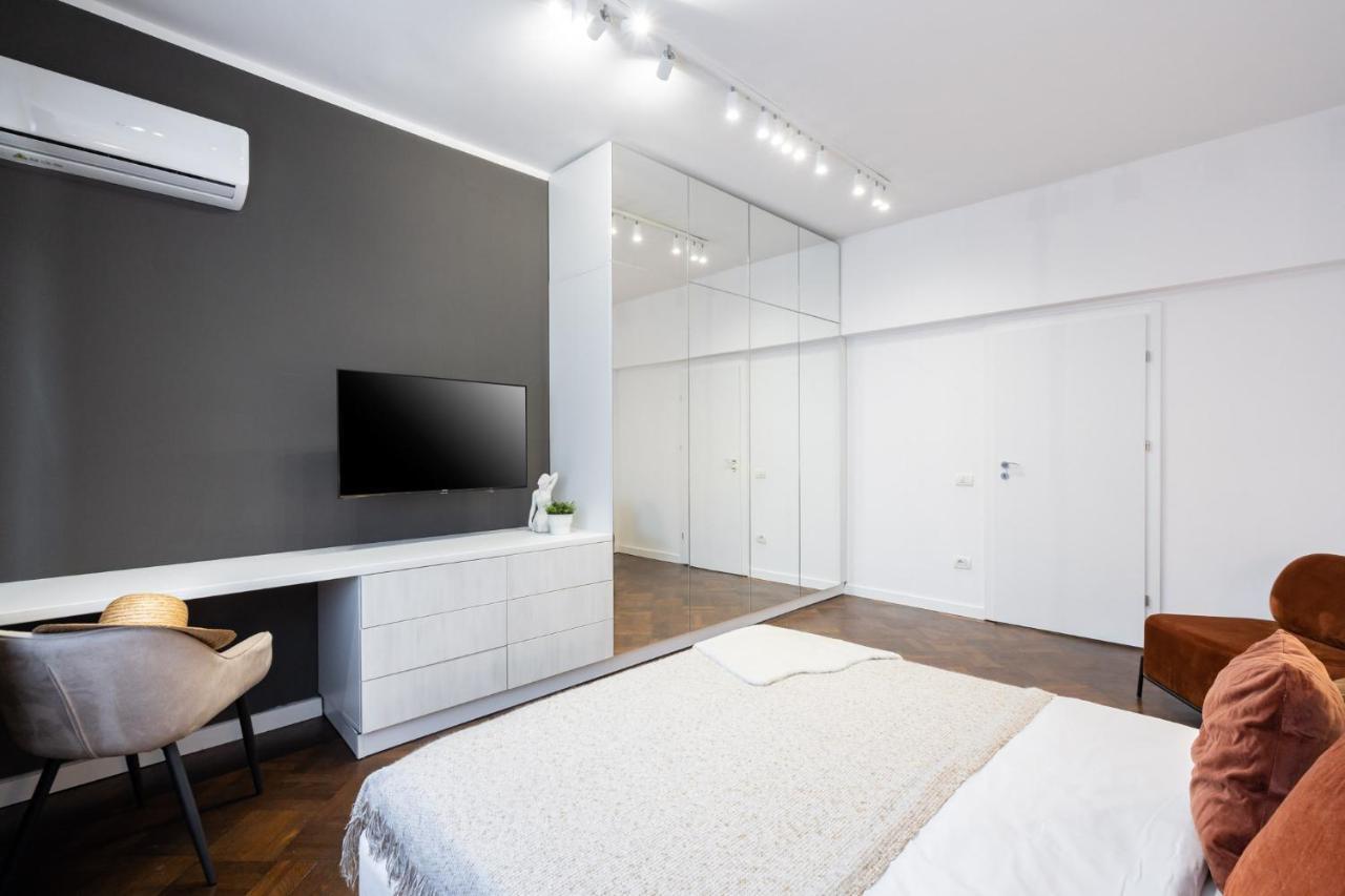 Elegant Two Bedrooms Apartment Бухарест Екстер'єр фото