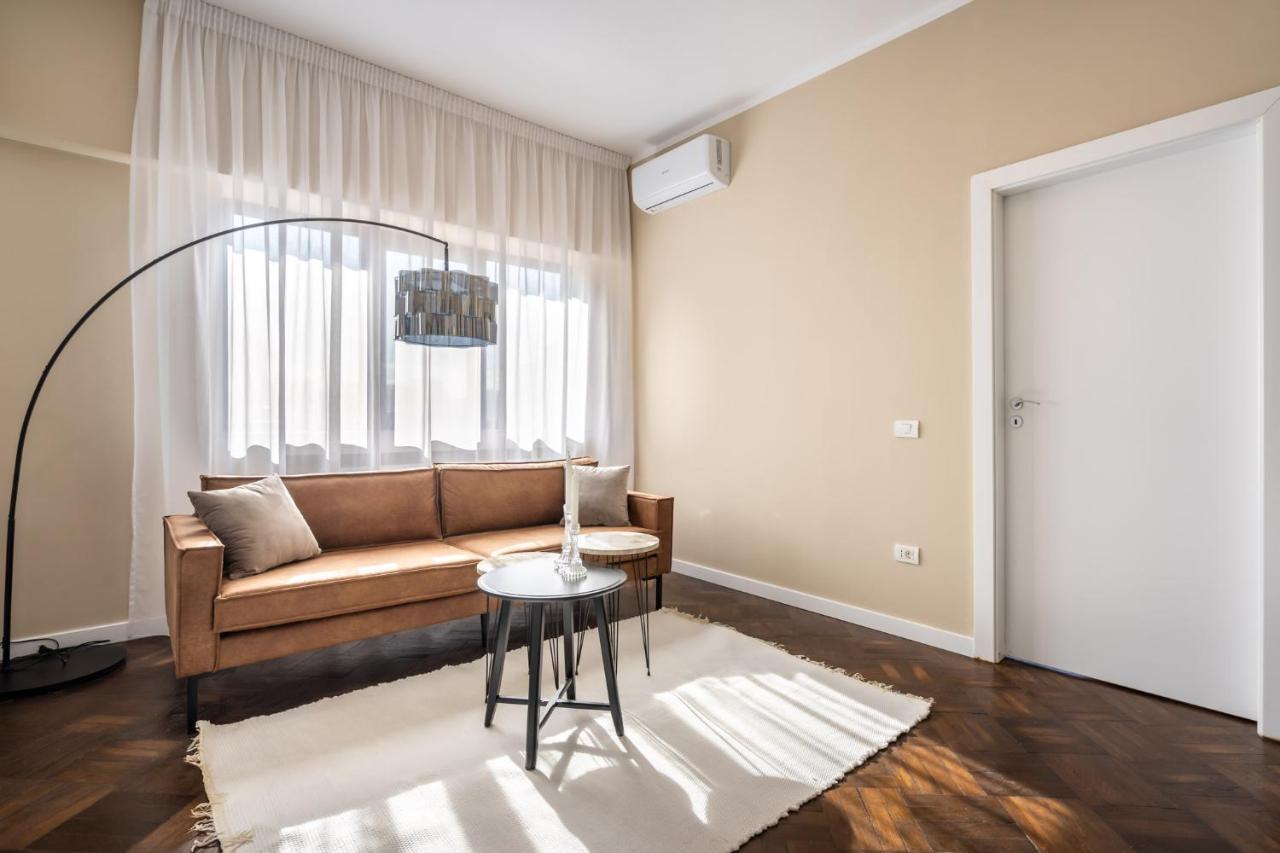Elegant Two Bedrooms Apartment Бухарест Екстер'єр фото