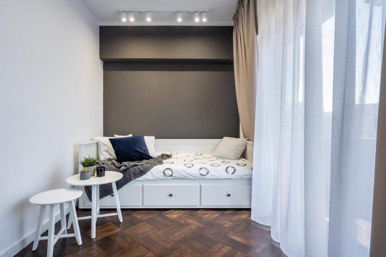 Elegant Two Bedrooms Apartment Бухарест Екстер'єр фото
