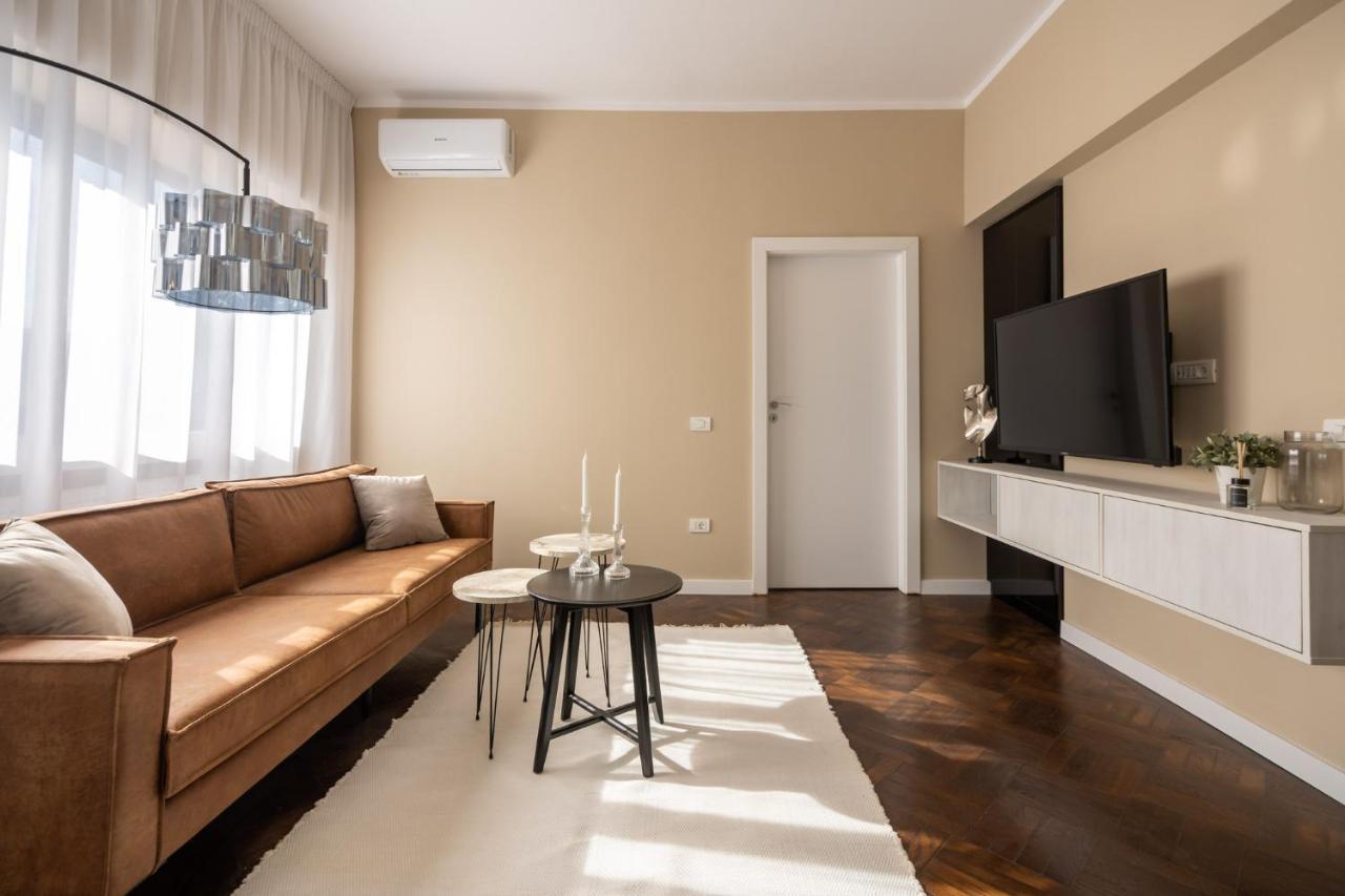 Elegant Two Bedrooms Apartment Бухарест Екстер'єр фото