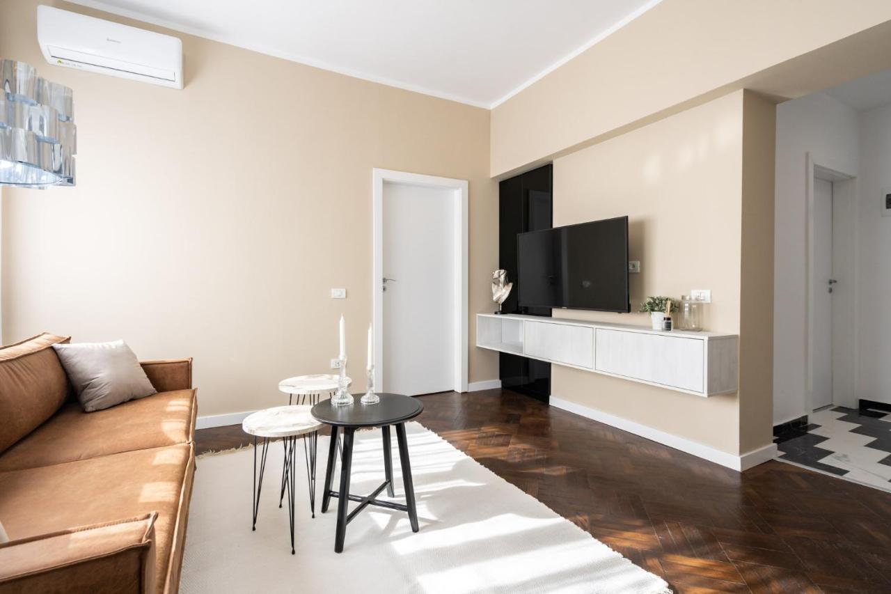 Elegant Two Bedrooms Apartment Бухарест Екстер'єр фото