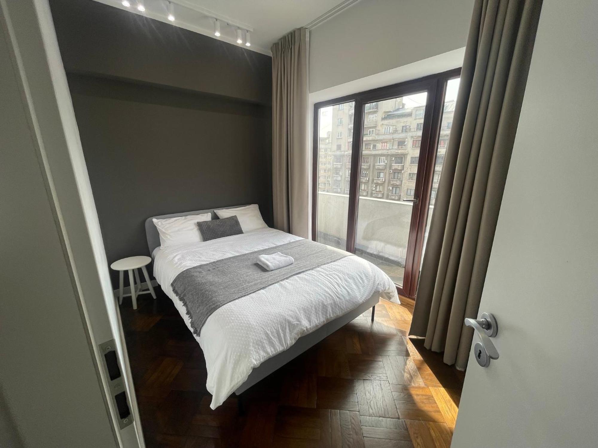 Elegant Two Bedrooms Apartment Бухарест Екстер'єр фото
